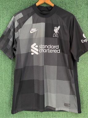Nike Liverpool LFC 2021-22 Goalkeeper Short Sleeve Soccer Jersey Men’s SZ Large